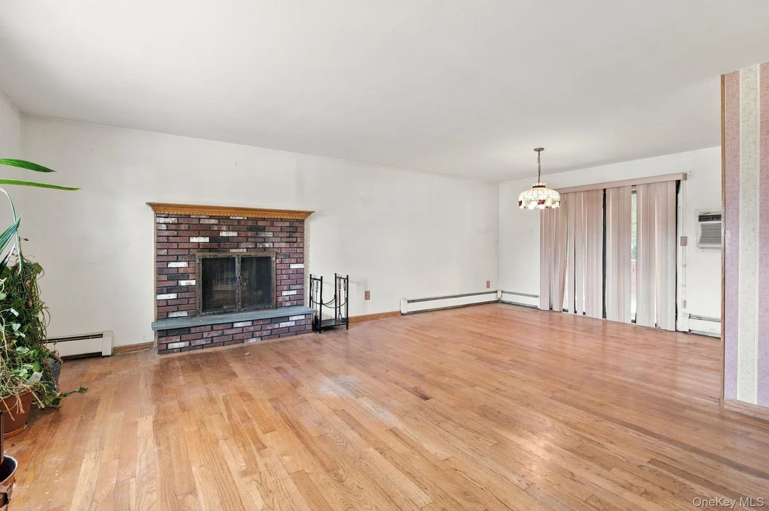 Photo of 49 Brewster Drive