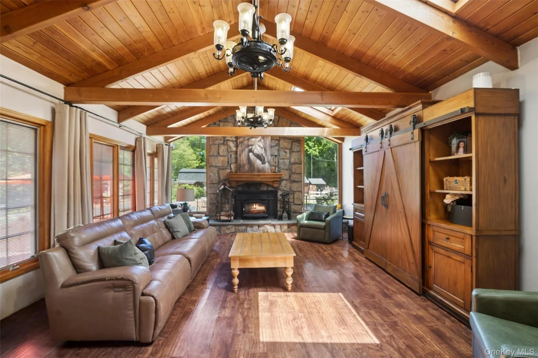 Photo of 14 Loft Road
