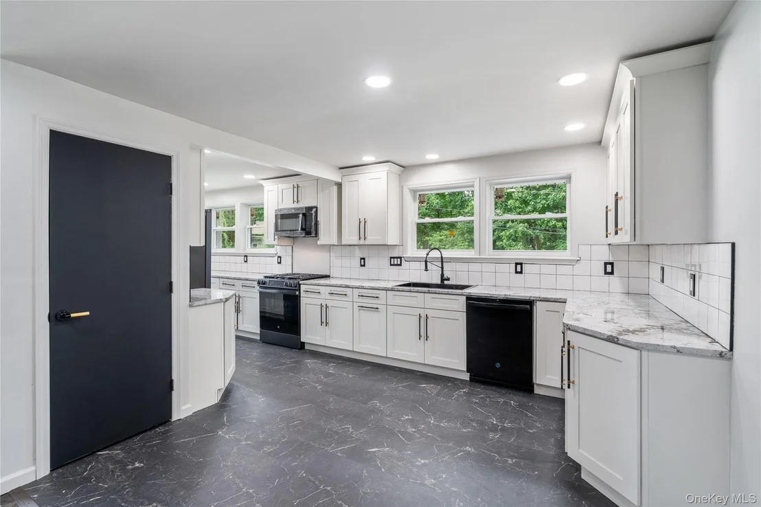 Photo of 14 Windsor Drive