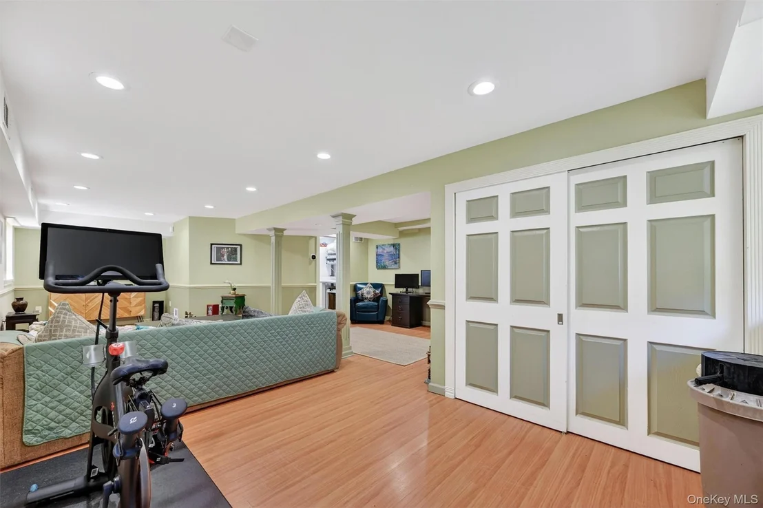 Photo of 20 Alexander Drive