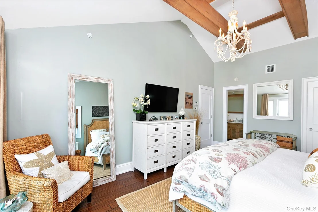 Photo of 879 Oceanfront