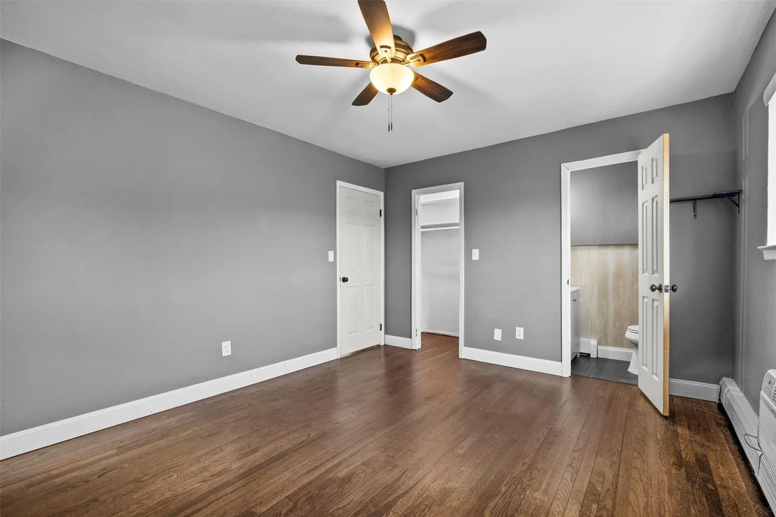 Photo of Unit B at 7 Fishkill Glen Drive