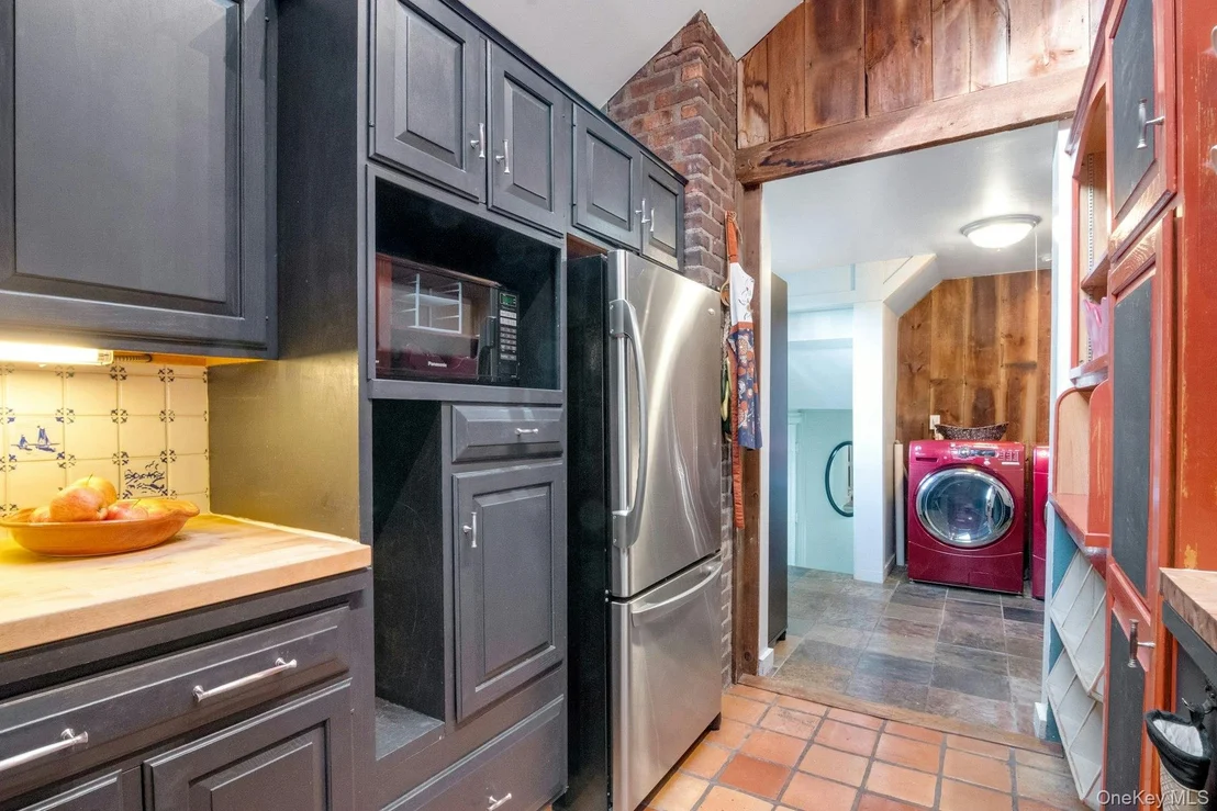 Photo of 8 Eldridge Avenue