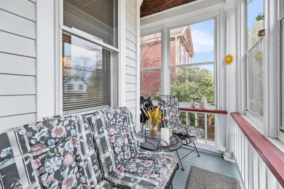 Photo of 187 Willow Avenue