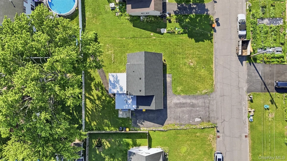 Photo of 22 Jumping Brook Lane