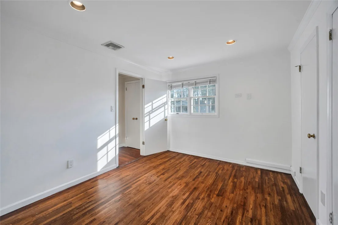 Photo of 76 Hemlock Road