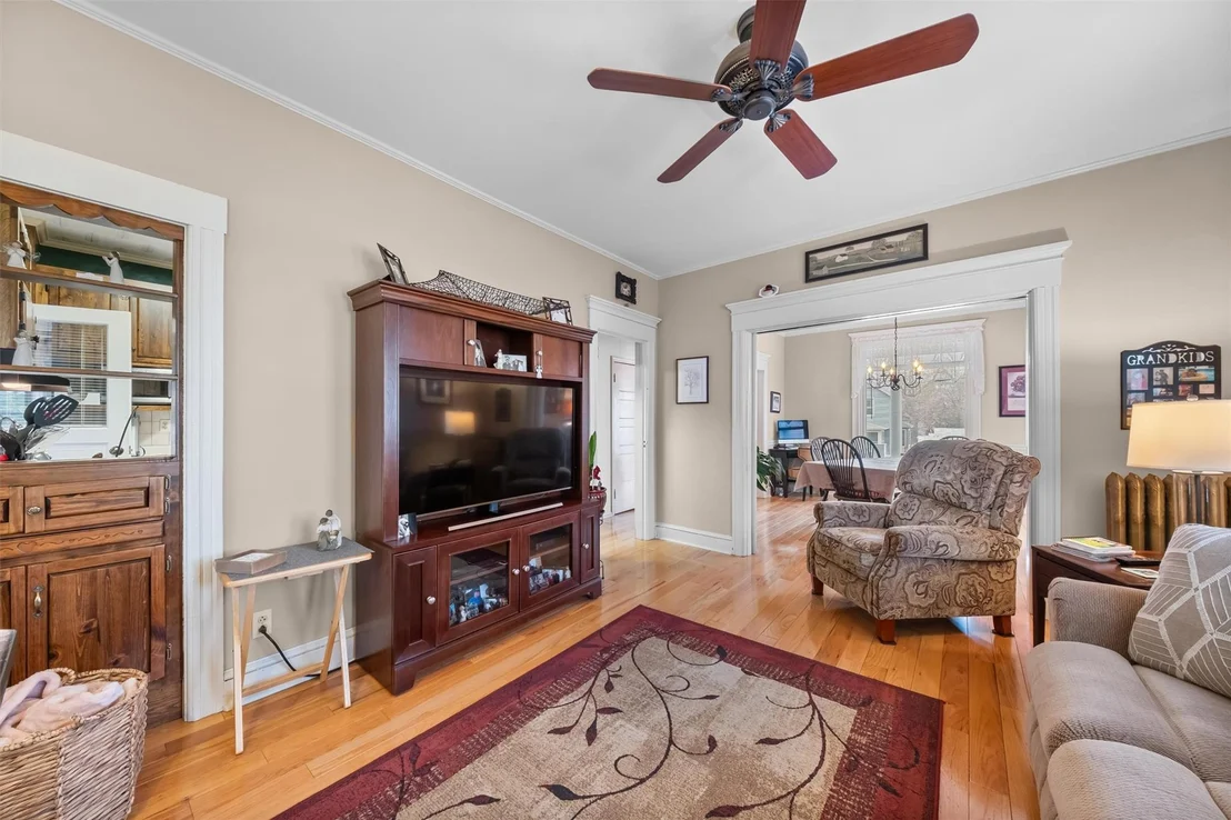 Photo of 187 Willow Avenue