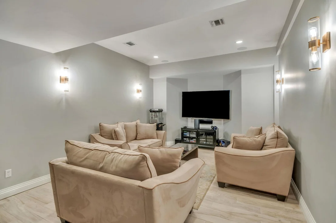 Photo of 184 Hickory Lane