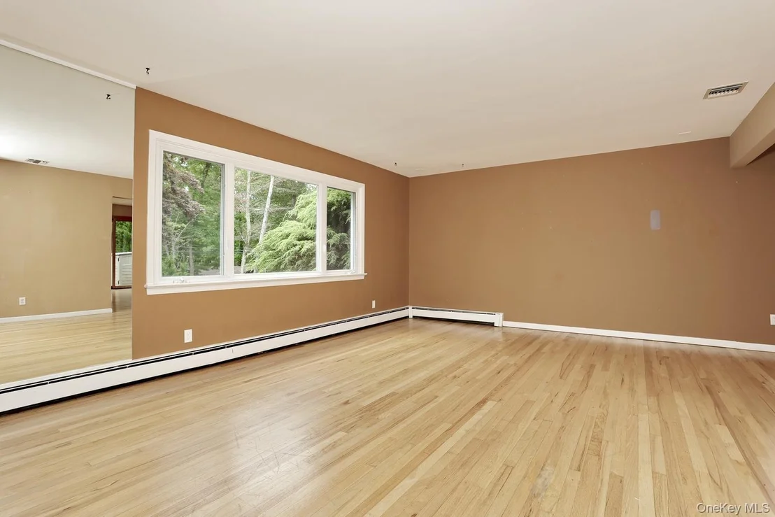 Photo of 160 Pascack Road