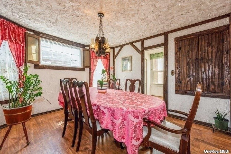 Photo of 18 Davison Avenue