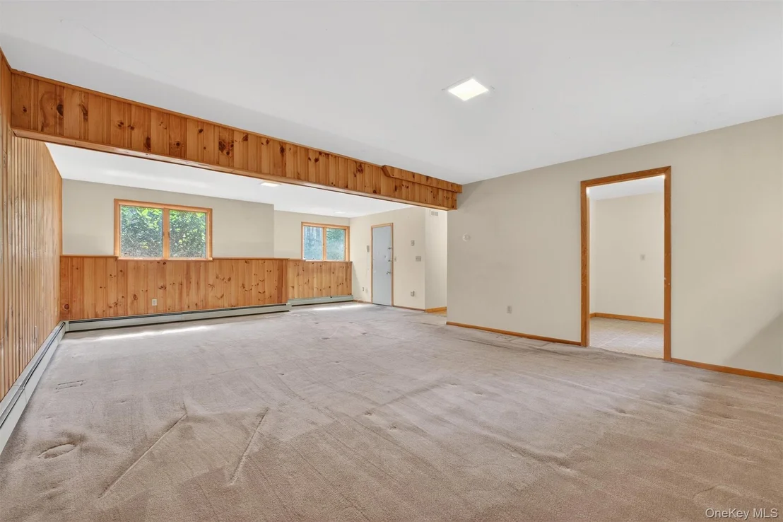 Photo of 31 Deer Ridge Road