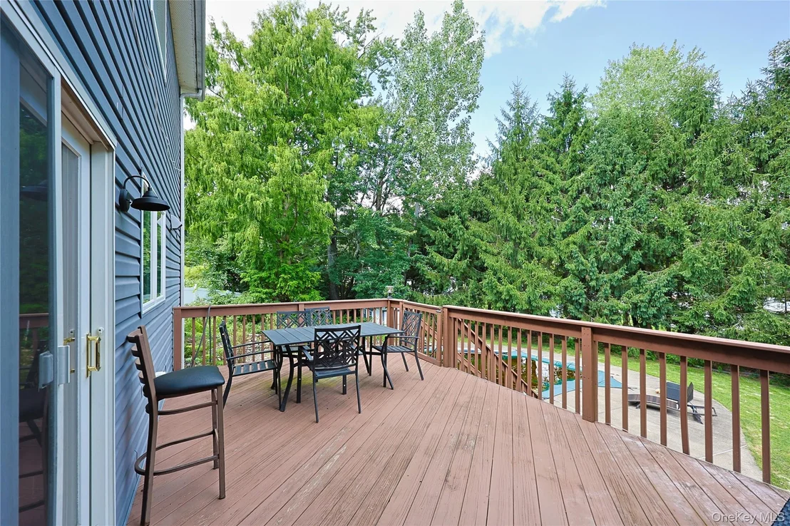 Photo of 1010 Pine View