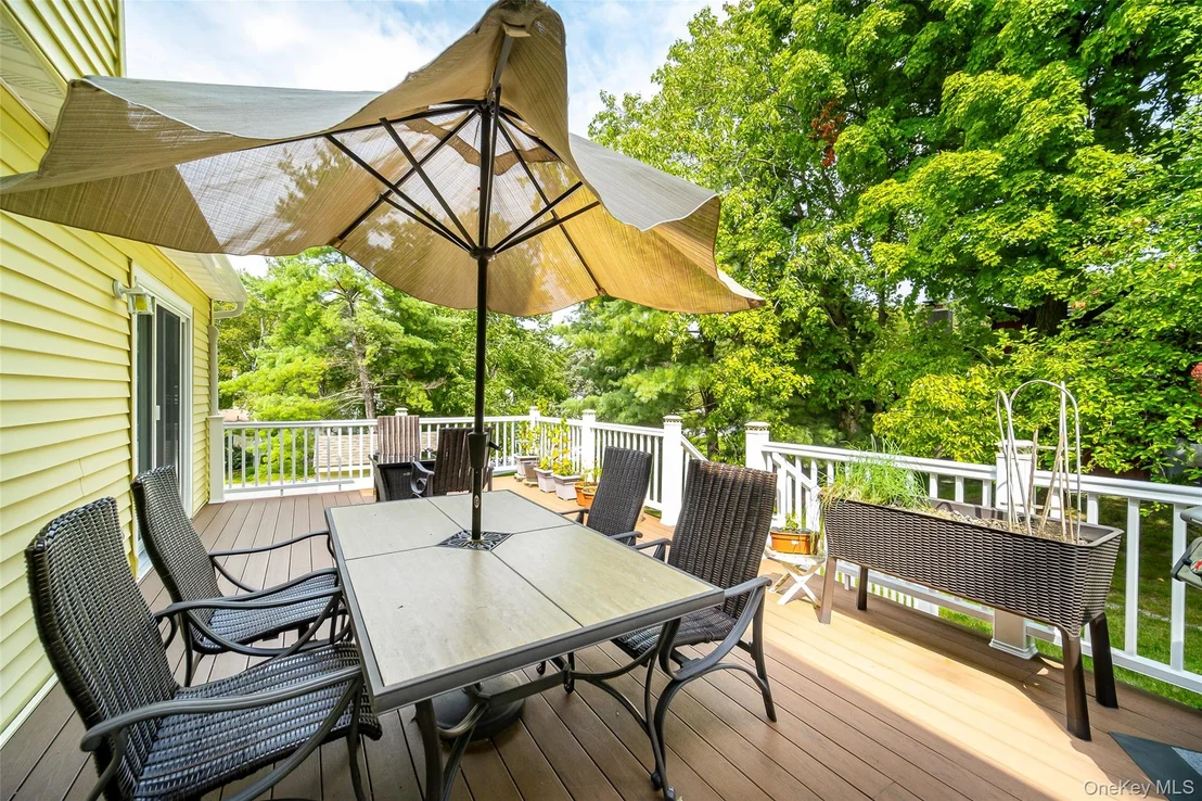 Photo of 1 Tanglewood Lane