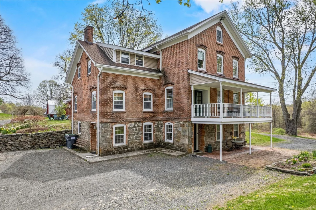 Photo of 353 Berea Road