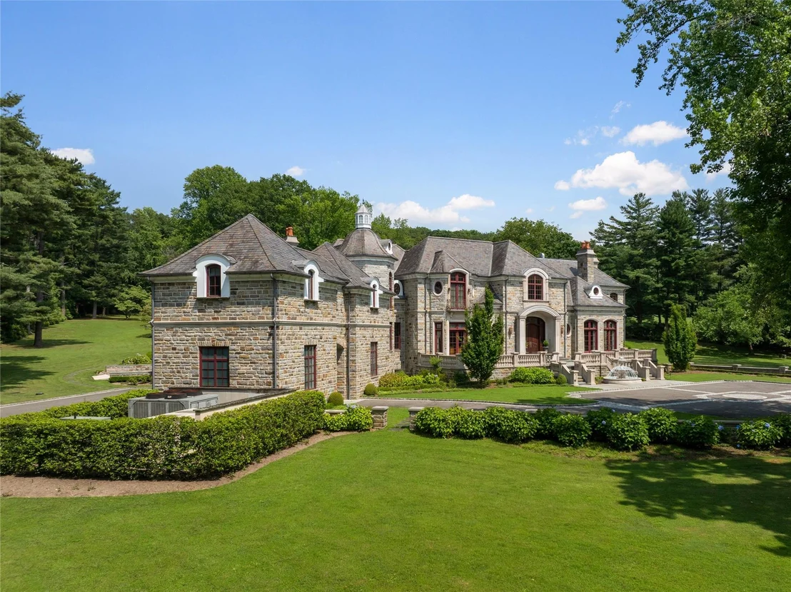Photo of 102 Horseshoe Road