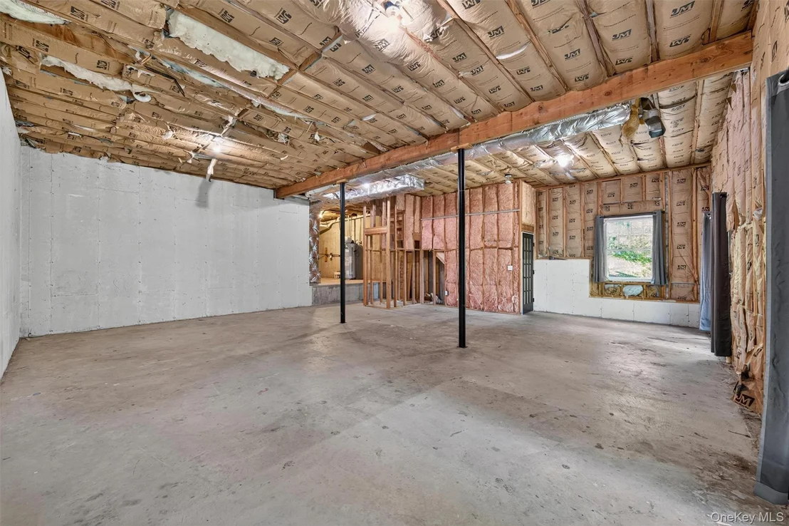 Photo of 708 Kossuth Place