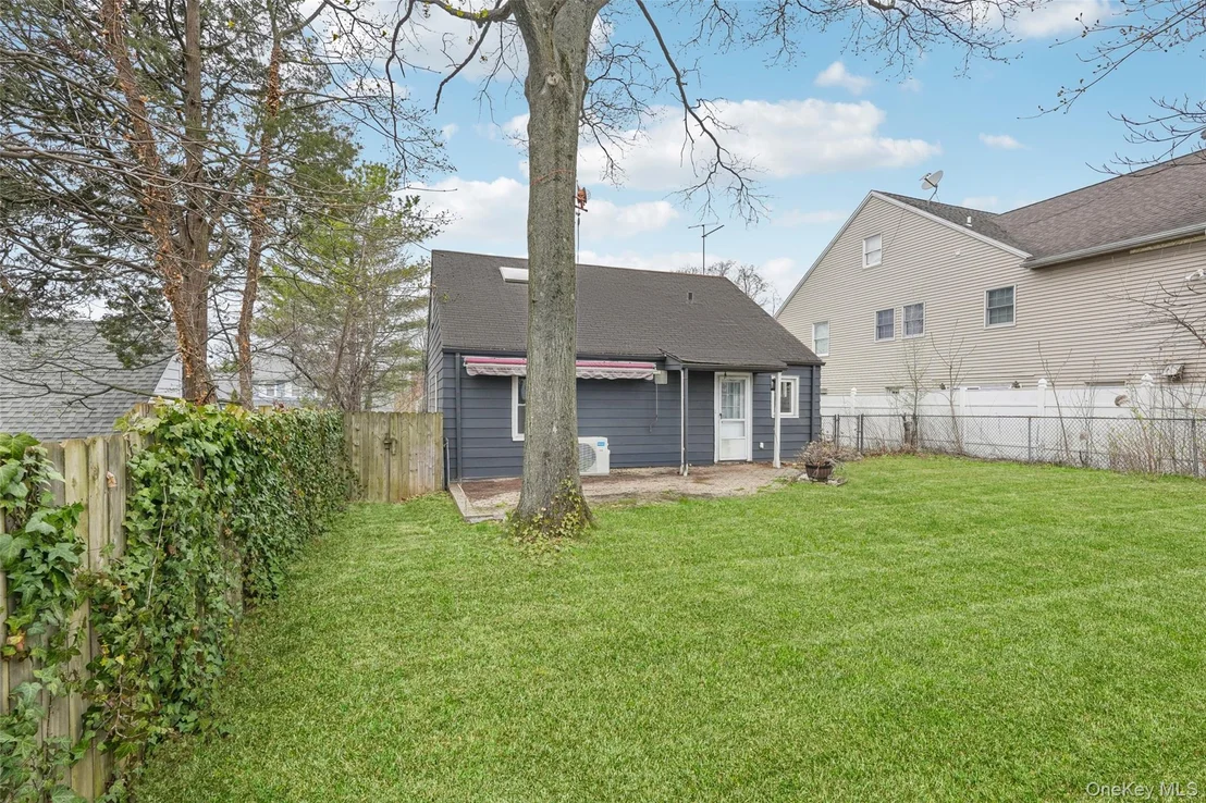 Photo of 12 Highview Avenue