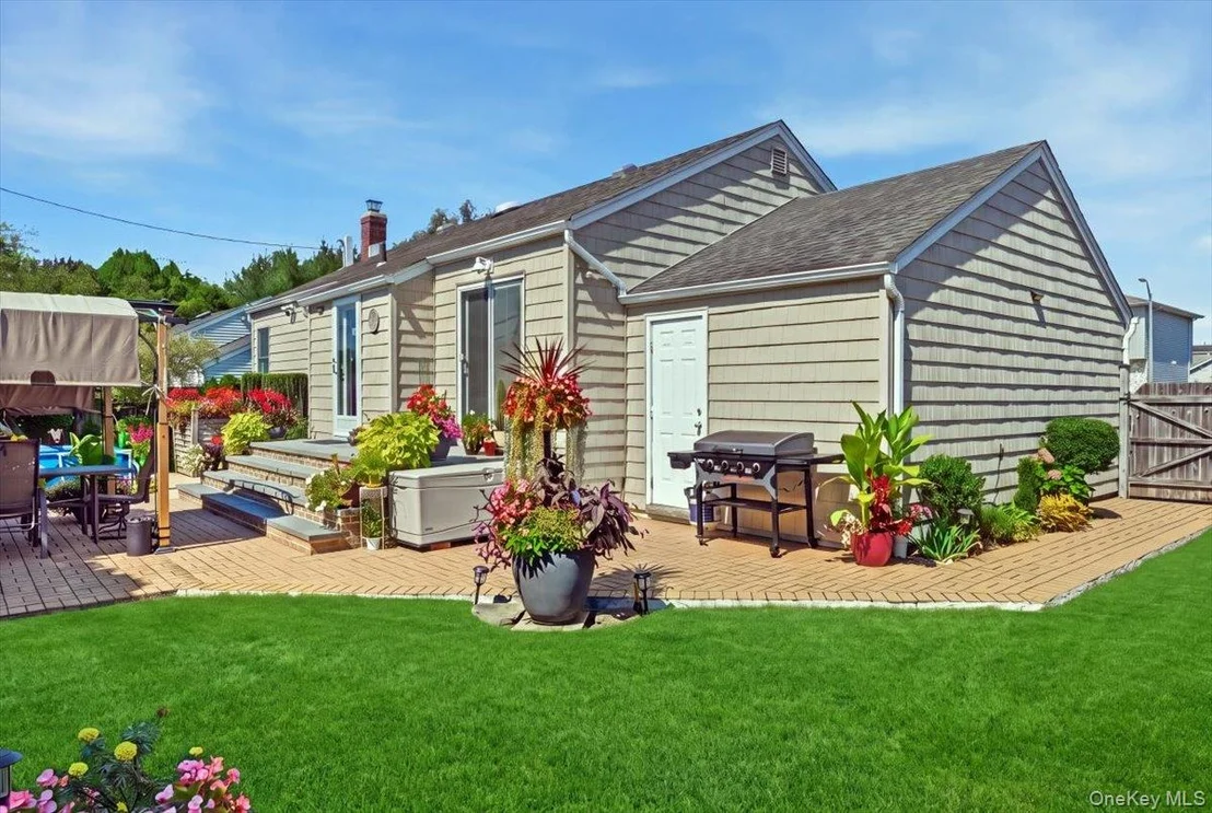 Photo of 809 Garden Drive
