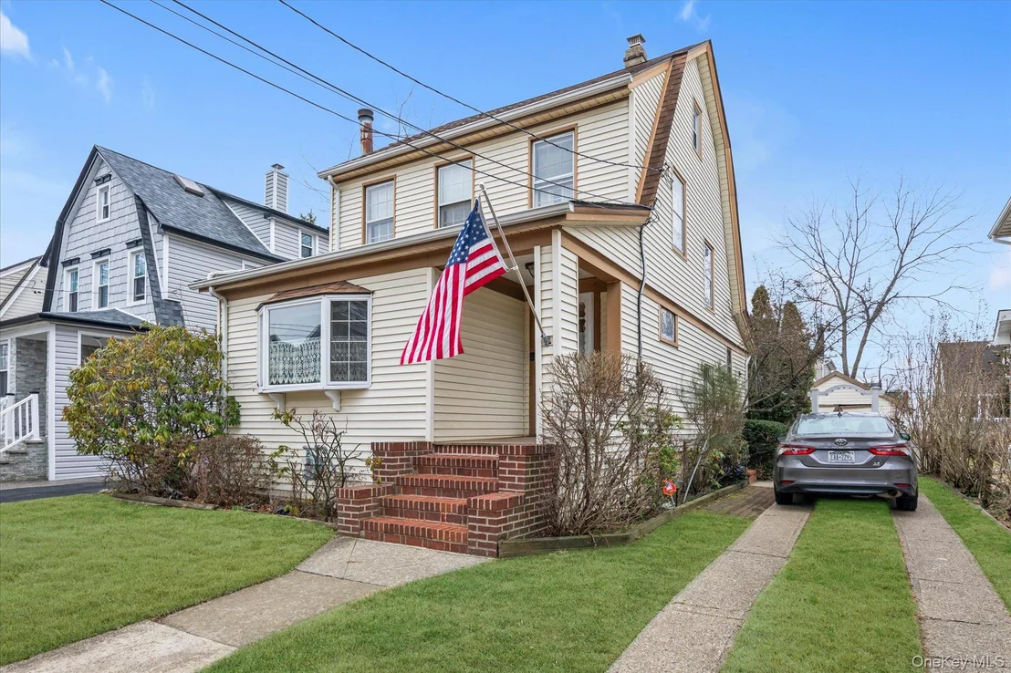 Photo of 13 Everett Street