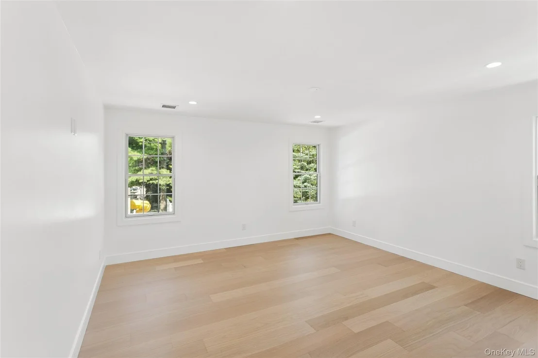 Photo of 1222 Powell Avenue