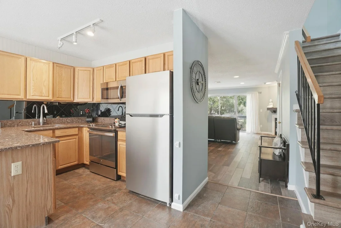 Photo of 85 Hemlock Circle