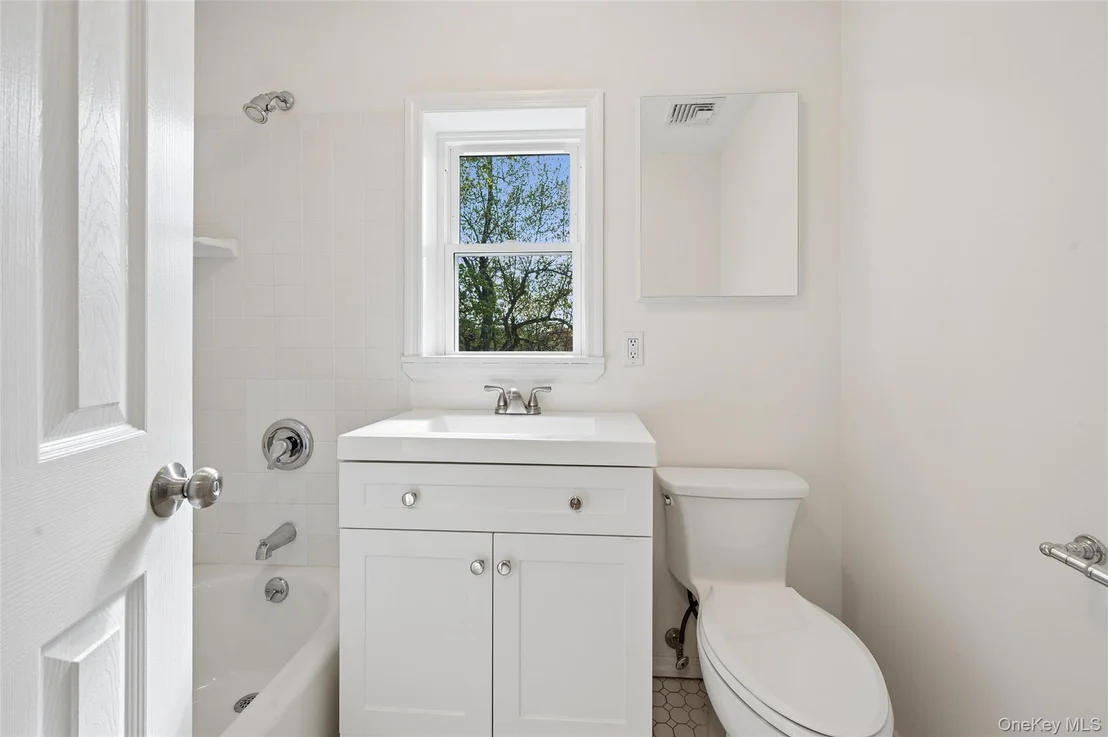 Photo of 57 Juniper Avenue