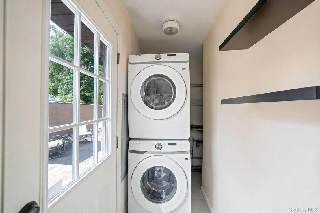 Photo of 43 Wavecrest Drive