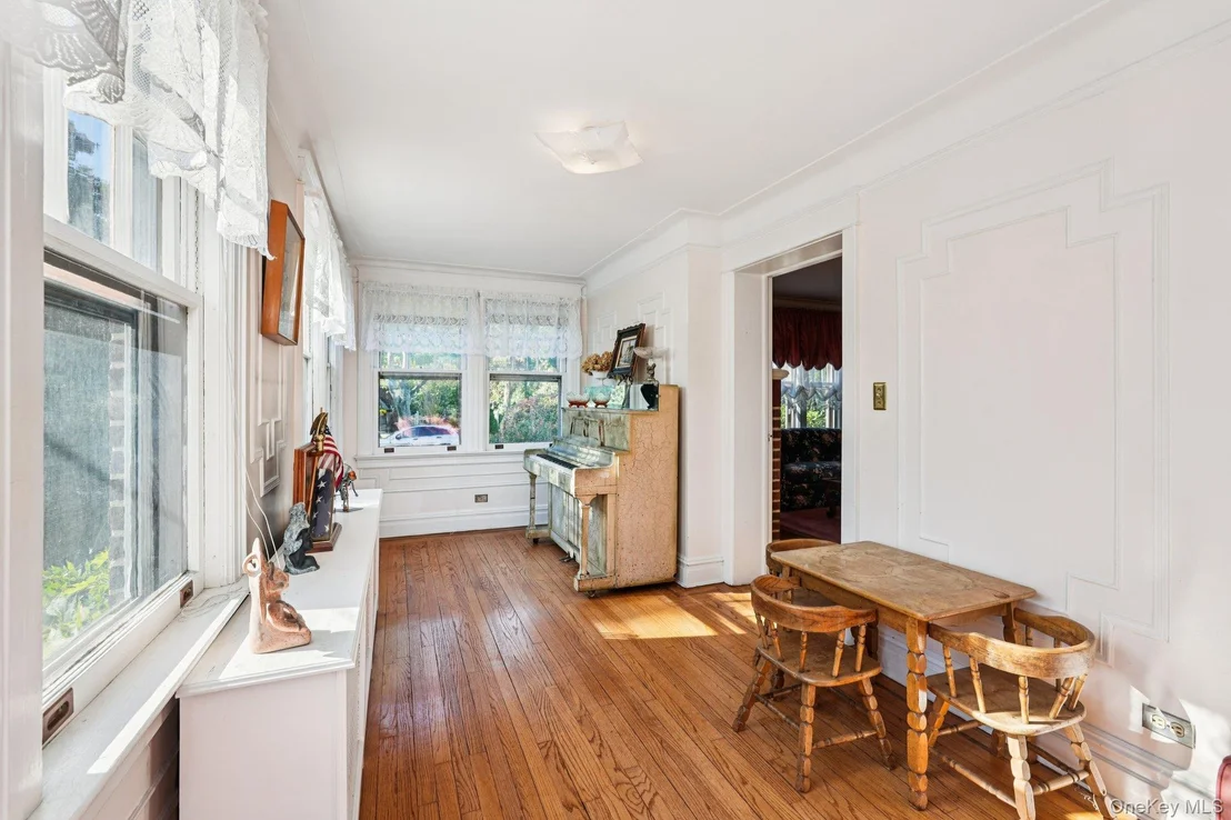 Photo of 18 Chippewa Road
