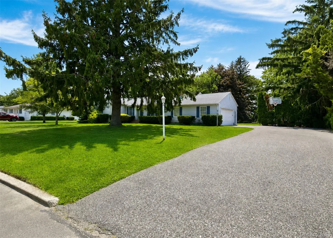 Photo of 1765 Delmar Drive