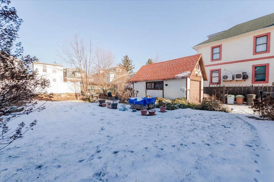 Photo of 2921 Greene Place