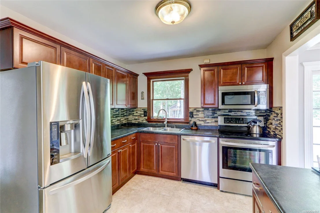 Photo of 205 Washington Drive
