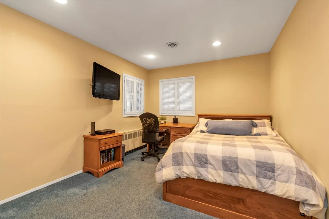 Photo of 355 Divot Road