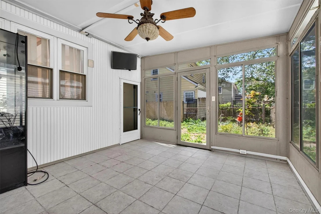 Photo of 500 Pershing Boulevard