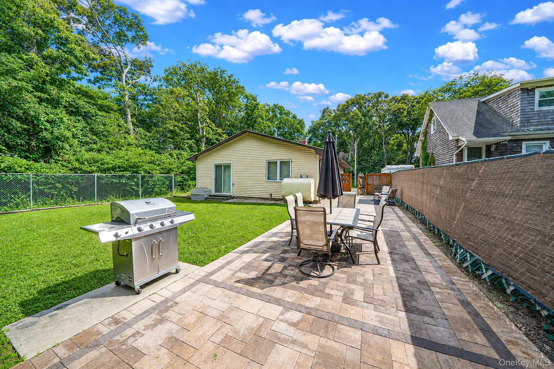 Photo of 43 Wavecrest Drive