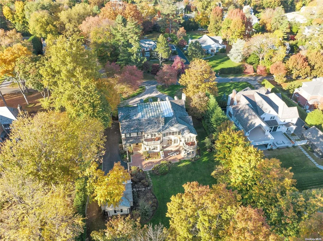 Photo of 32 Heights Road