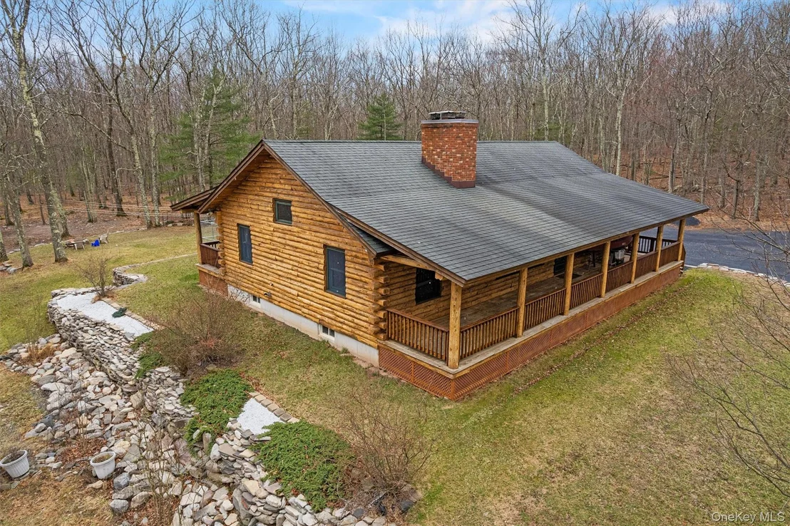 Photo of 563 Peenpack Trail