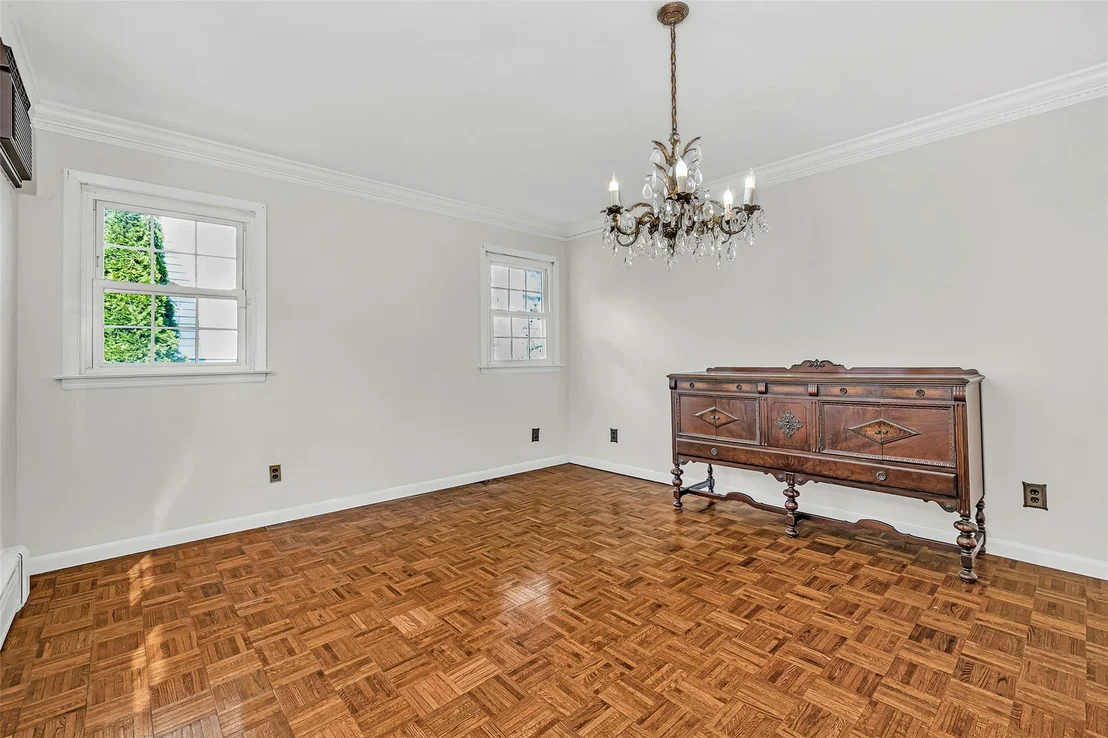 Photo of 62 Henry Avenue