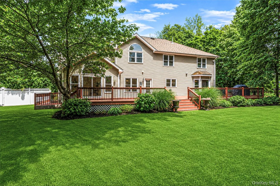 Photo of 17 Esplanade Drive