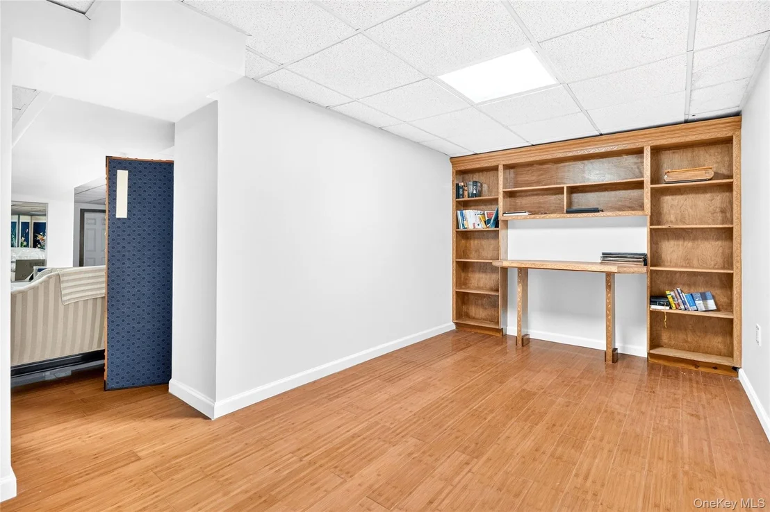 Photo of 5646 Post Road