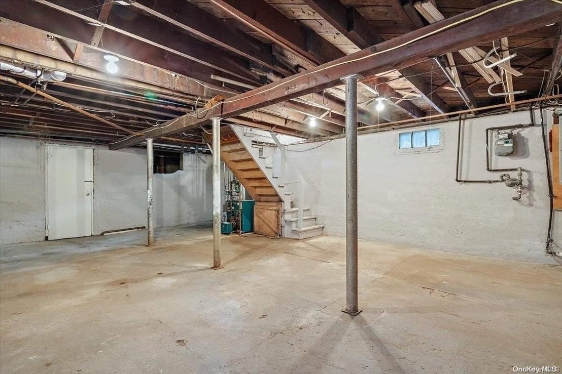 Photo of 187 Plainview Road