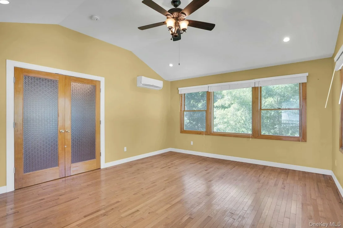 Photo of 33 Pittoni Drive