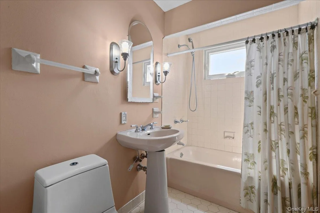 Photo of 1415 Reed Place
