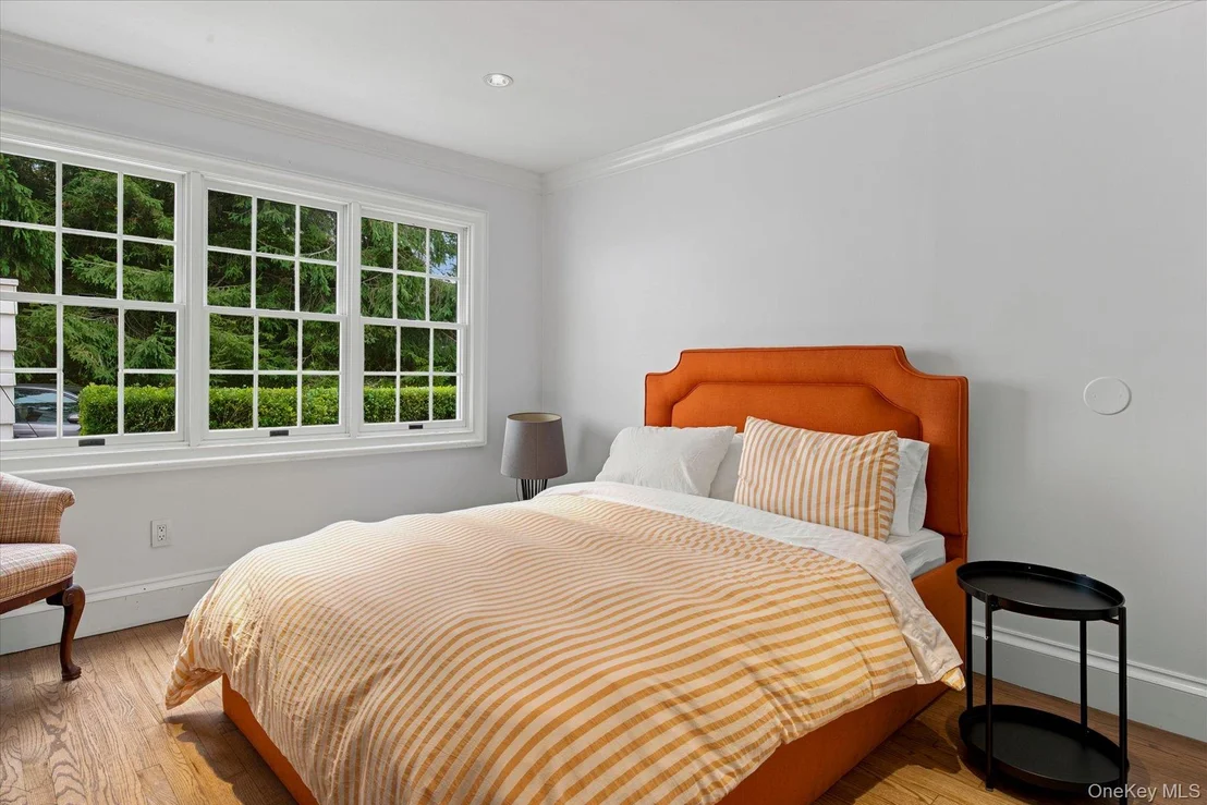 Photo of 129 Oneck Lane