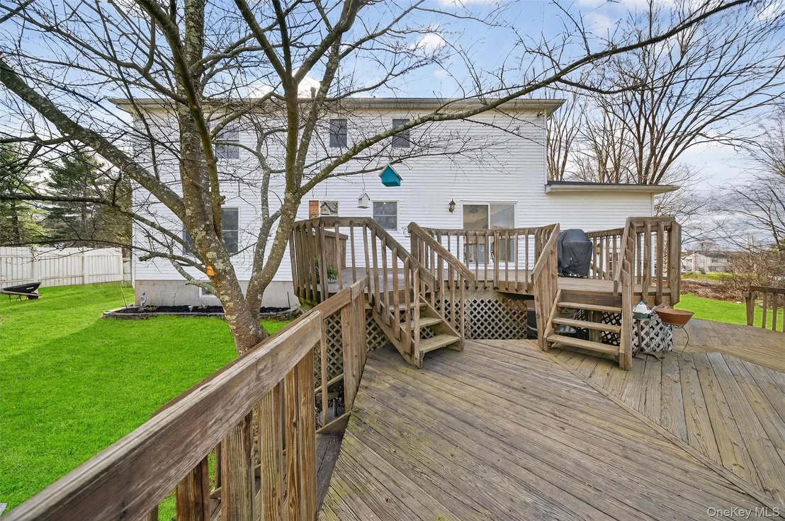 Photo of 120 Pine Tree Road