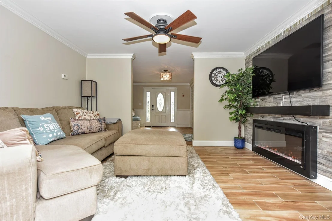 Photo of 3 Forest Knoll Drive