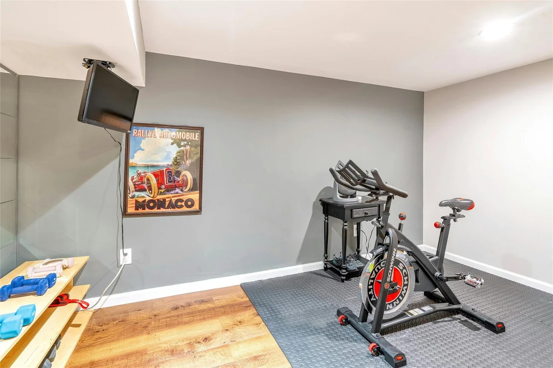 Photo of 142 Sutton Drive