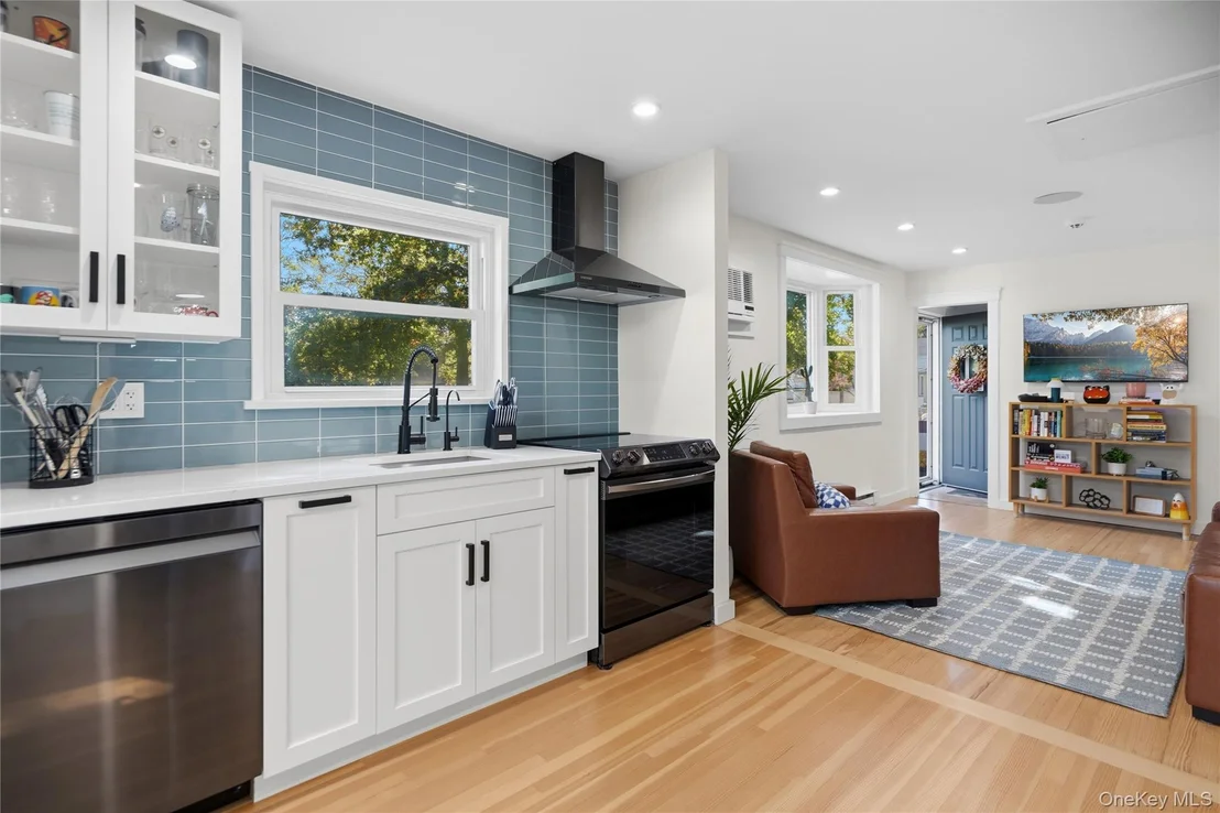Photo of 109 Lakeview Drive