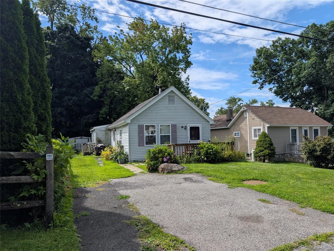 Photo of 13 Lowell Road