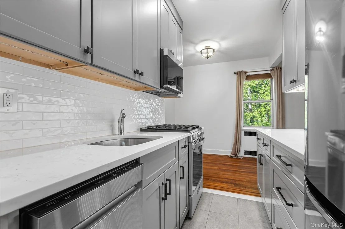 Photo of Unit 2D at 824 Palmer Road
