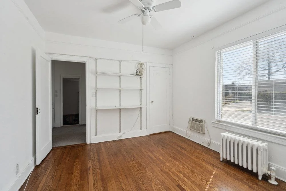 Photo of 448 Nassau Boulevard